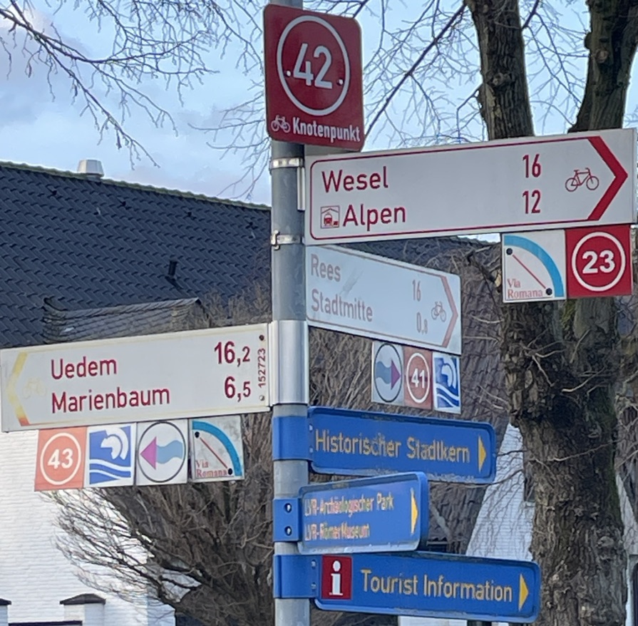 Knotenpunkt 42r im Kreis Wesel Bahnhof in Xanten